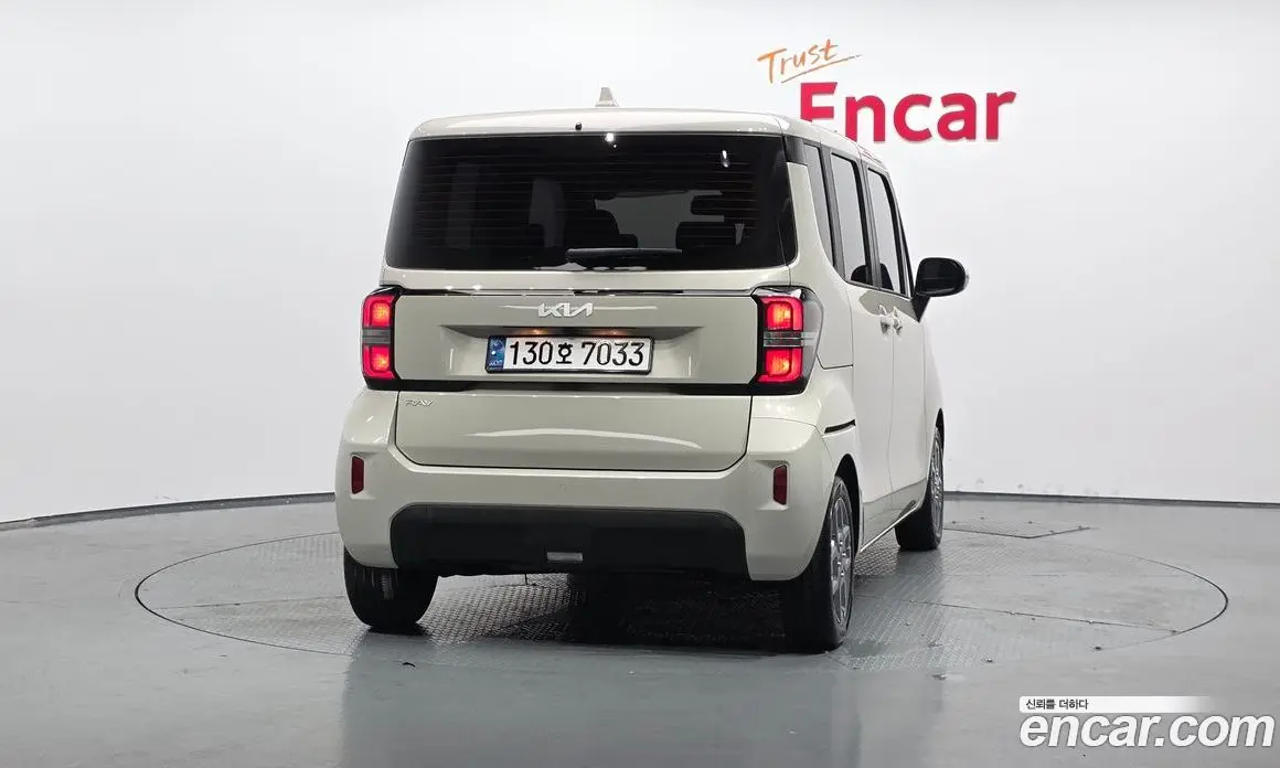 Kia Ray 2023 1.0 автомат (гидро), фото 4