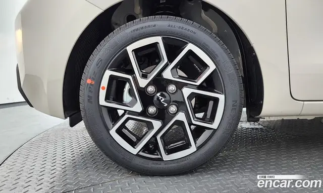 Kia Ray 2026 1.0 автомат (гидро), миниатюра 5