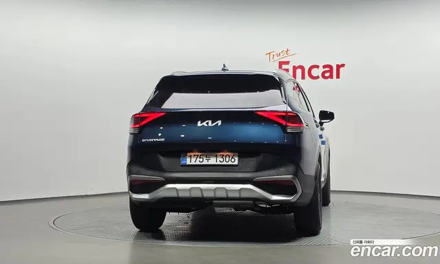 Kia Sportage 2021 2.0 автомат (гидро), миниатюра 4