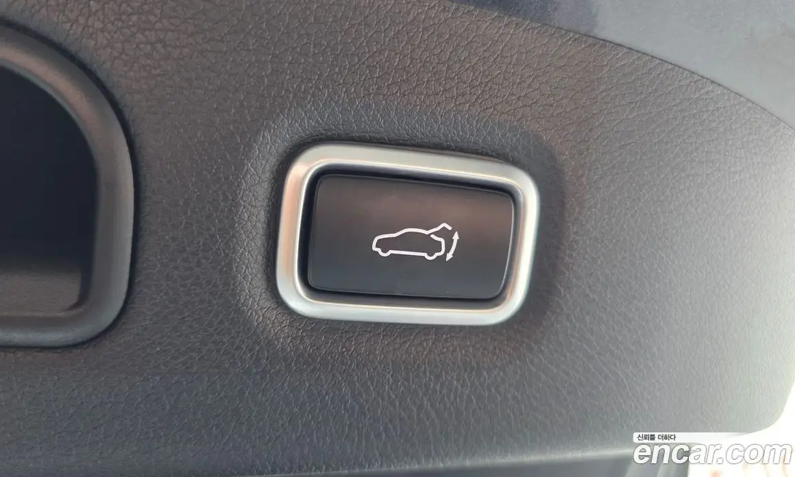 Kia Stinger 2019 3.3 автомат (гидро), фото 26