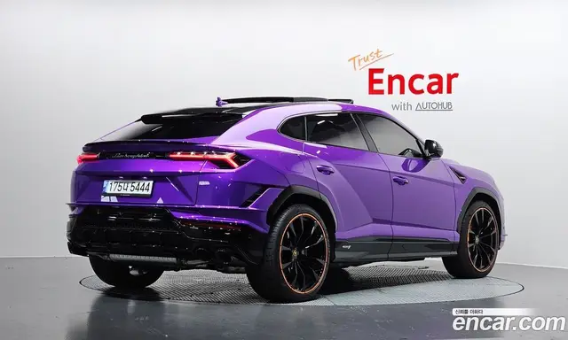 Lamborghini Urus 2024 4.0 автомат (гидро), миниатюра 2