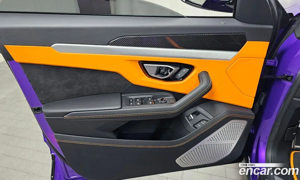 Lamborghini Urus 2024 4.0 автомат (гидро), фото 14