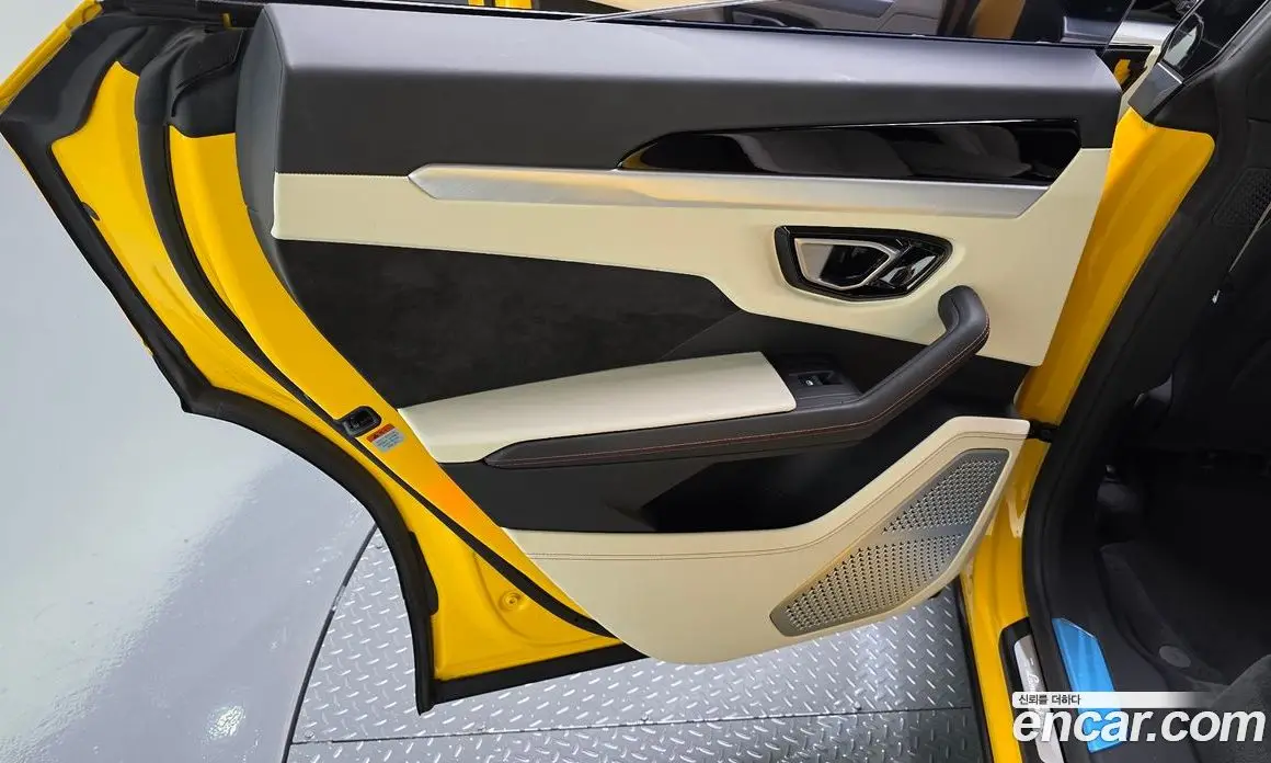 Lamborghini Urus 2024 4.0 автомат (гидро), фото 15