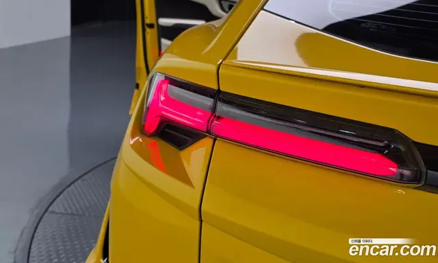 Lamborghini Urus 2024 4.0 автомат (гидро), миниатюра 9