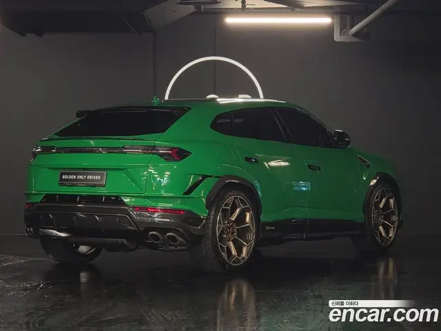 Lamborghini Urus 2024 4.0 автомат (гидро), миниатюра 3
