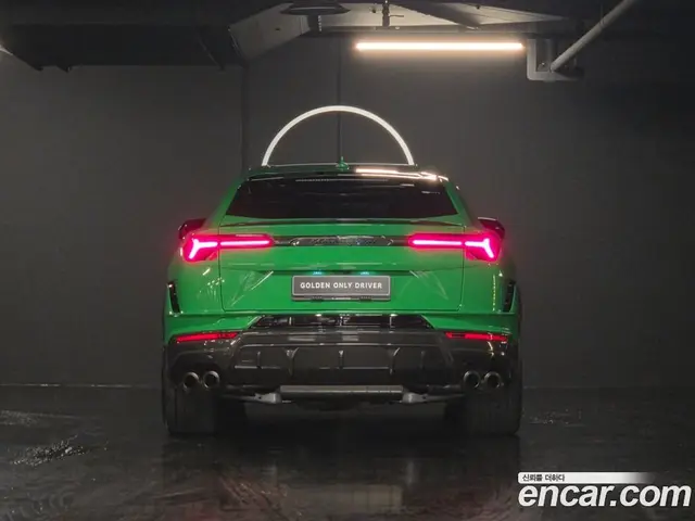 Lamborghini Urus 2024 4.0 автомат (гидро), миниатюра 4
