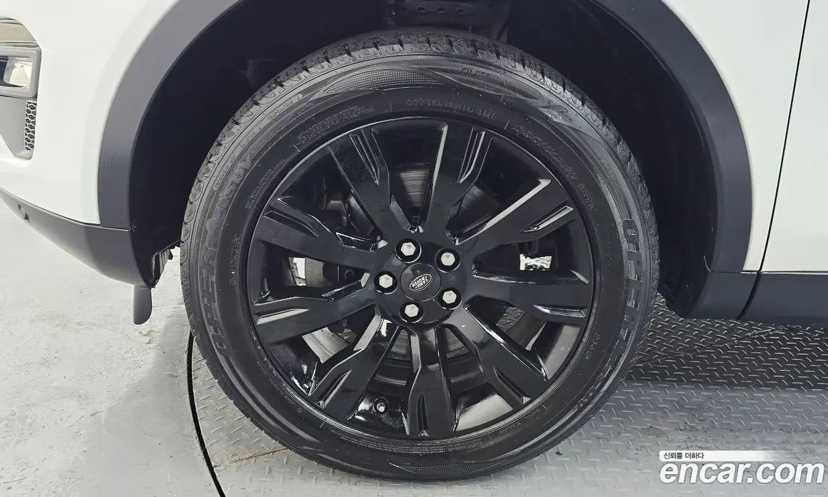 Land Rover Discovery Sport 2016 2.0 автомат (гидро), фото 5