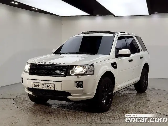 Land Rover Freelander 2014 2.2 автомат (гидро), миниатюра 1
