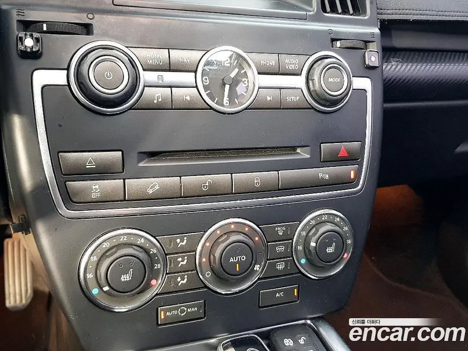 Land Rover Freelander 2014 2.2 автомат (гидро), фото 11