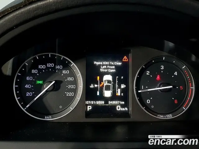 Land Rover Freelander 2014 2.2 автомат (гидро), миниатюра 6