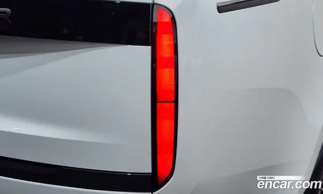 Land Rover Range Rover 2025 4.4 автомат (гидро), миниатюра 9