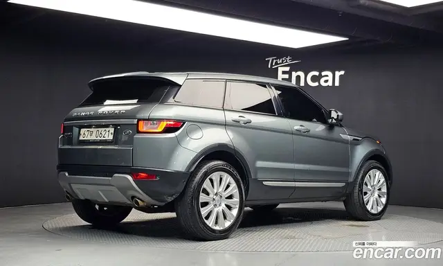 Land Rover Range Rover Evoque 2016 2.0 автомат (гидро), миниатюра 2