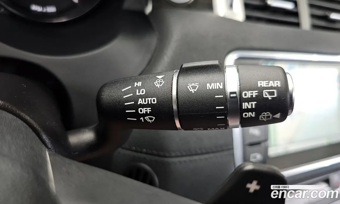 Land Rover Range Rover Evoque 2016 2.0 автомат (гидро), фото 17