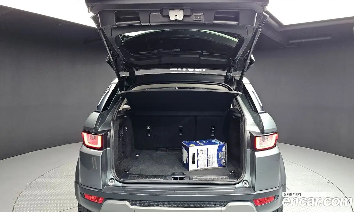 Land Rover Range Rover Evoque 2016 2.0 автомат (гидро), фото 20
