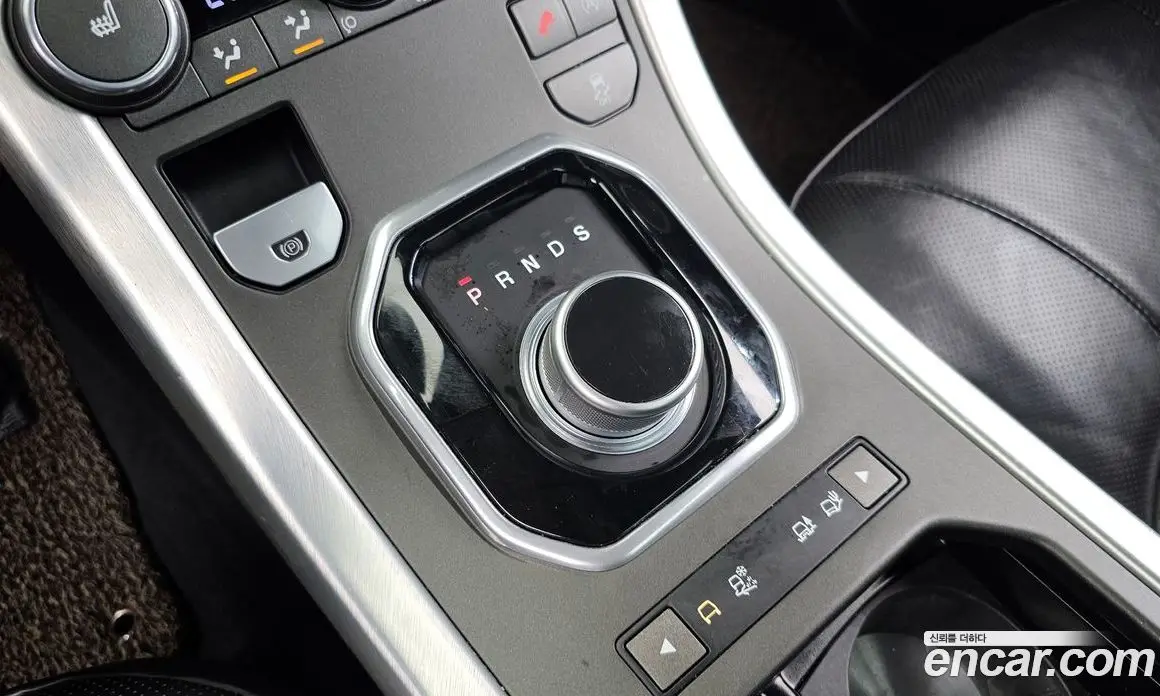 Land Rover Range Rover Evoque 2016 2.0 автомат (гидро), фото 9