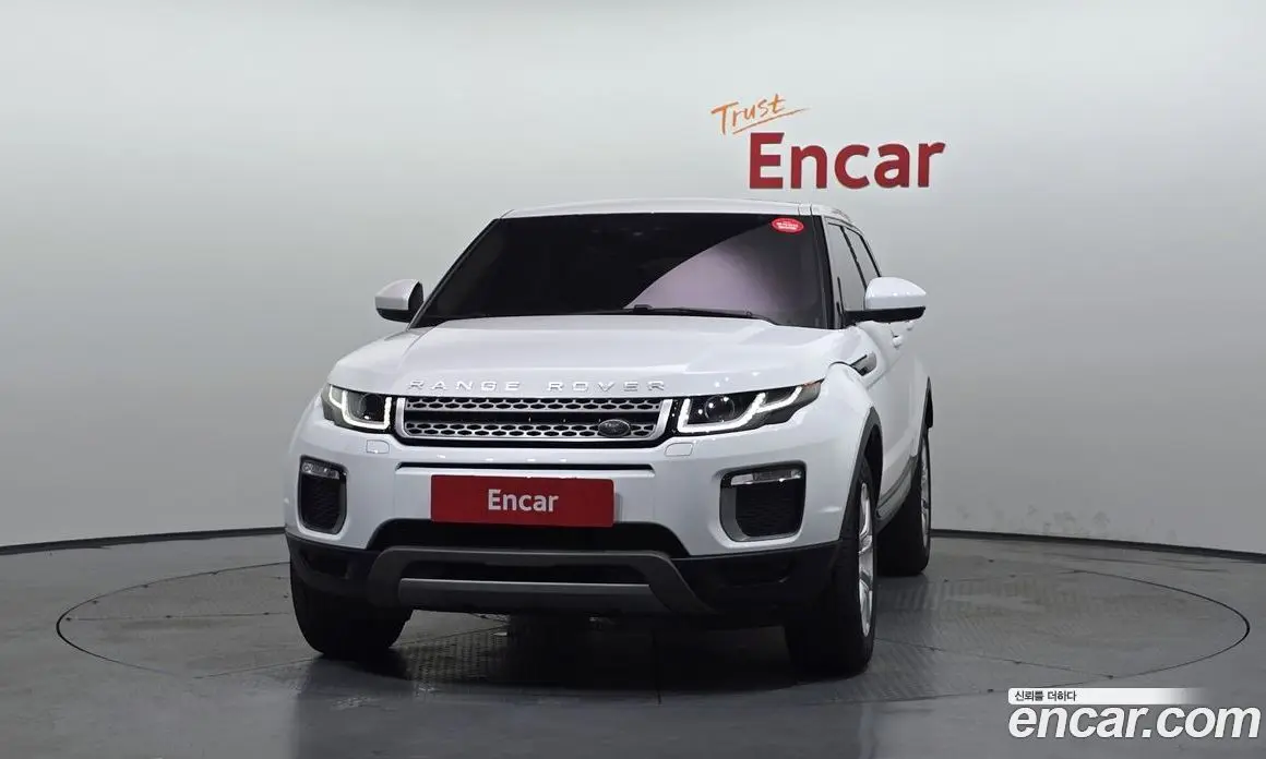Land Rover Range Rover Evoque 2017 2.0 автомат (гидро), фото 3