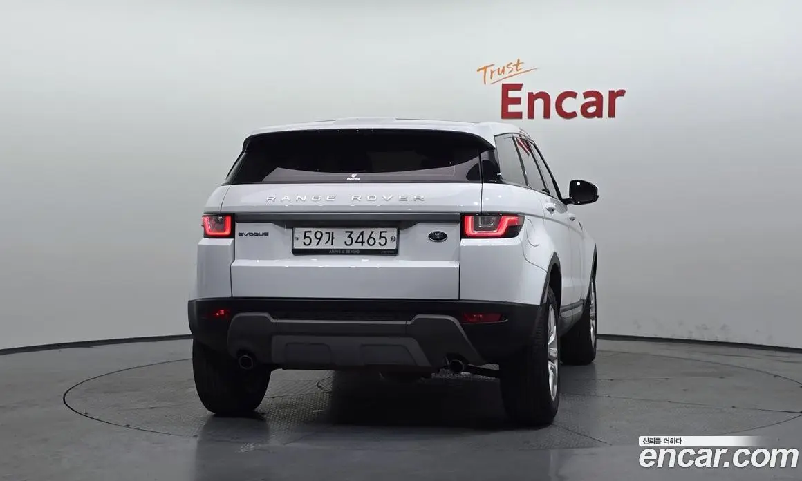 Land Rover Range Rover Evoque 2017 2.0 автомат (гидро), фото 4