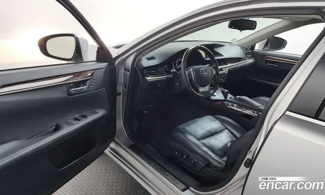 Lexus ES 2012 2.5 автомат (гидро), миниатюра 10