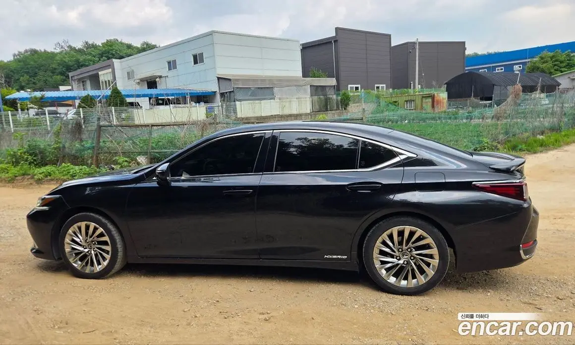 Lexus ES 2020 2.5 автомат (гидро), фото 4