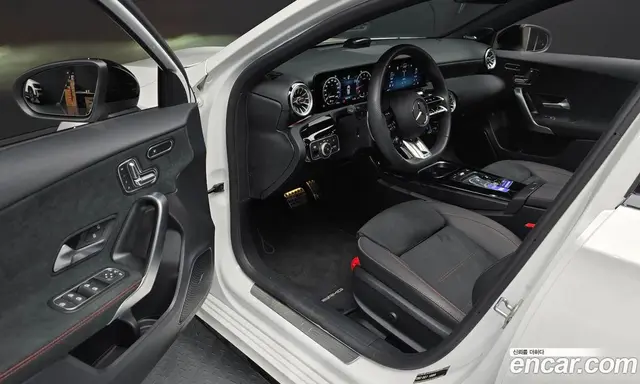 Mercedes-Benz A-Class 2025 2.0 автомат (гидро), миниатюра 12
