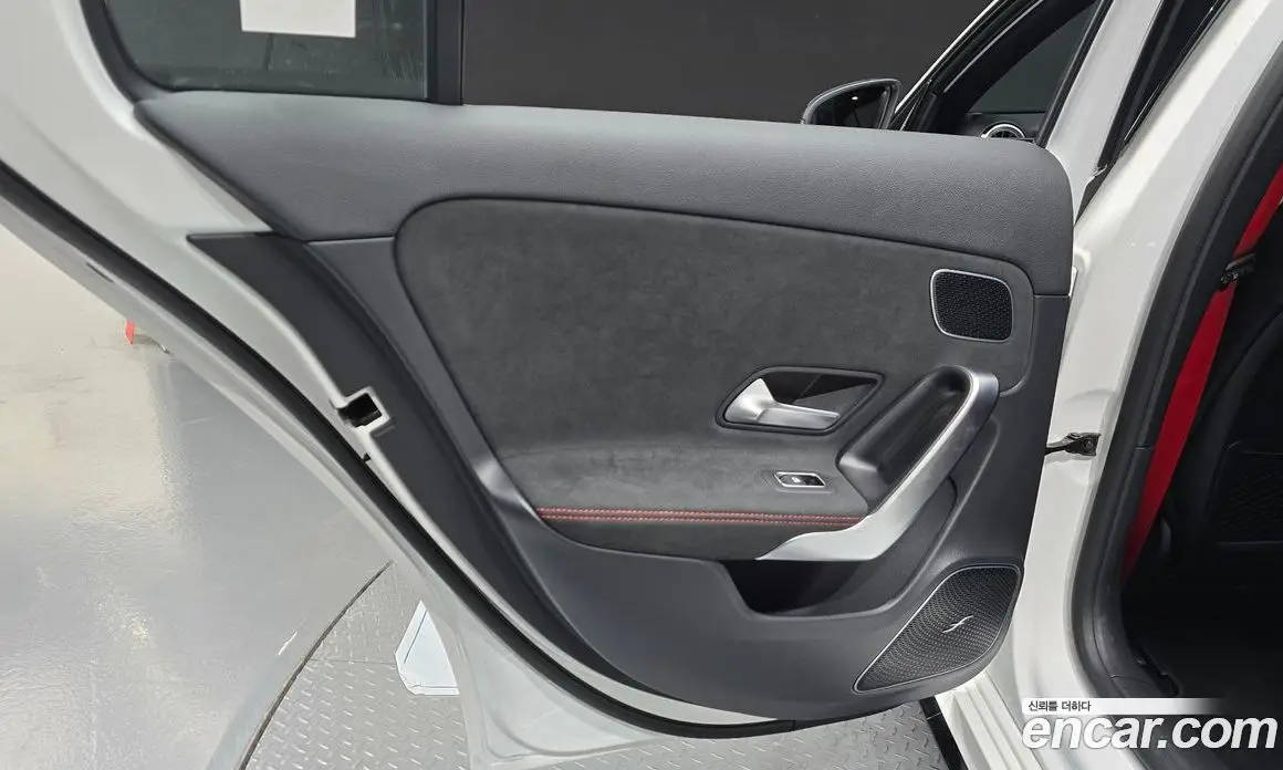 Mercedes-Benz A-Class 2025 2.0 автомат (гидро), фото 14