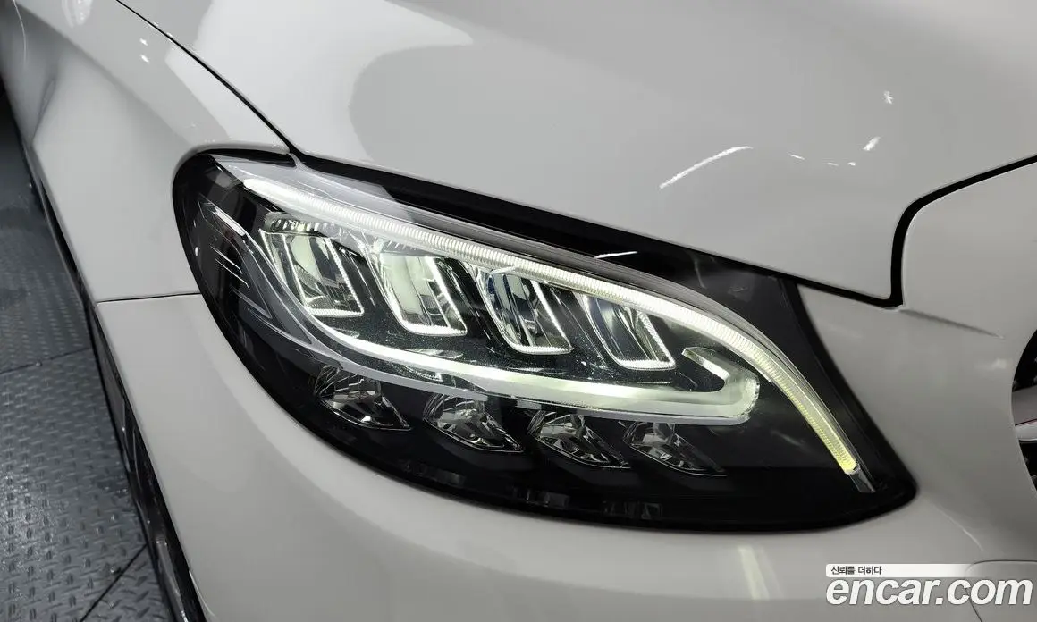 Mercedes-Benz C-Class 2019 1.9 автомат (гидро), фото 8
