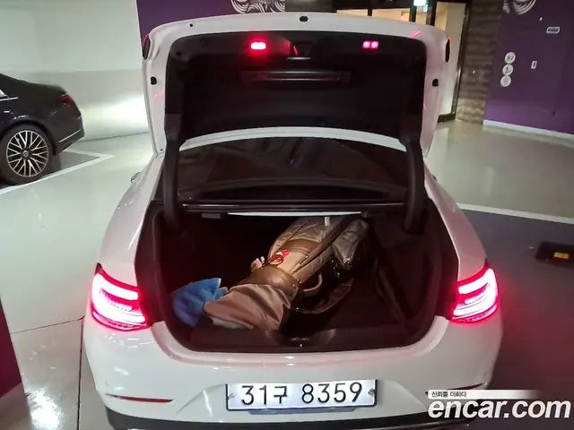 Mercedes-Benz CLS-Class 2019 2.9 автомат (гидро), миниатюра 10