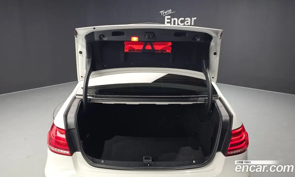 Mercedes-Benz E-Class 2014 3.5 автомат (гидро), фото 20