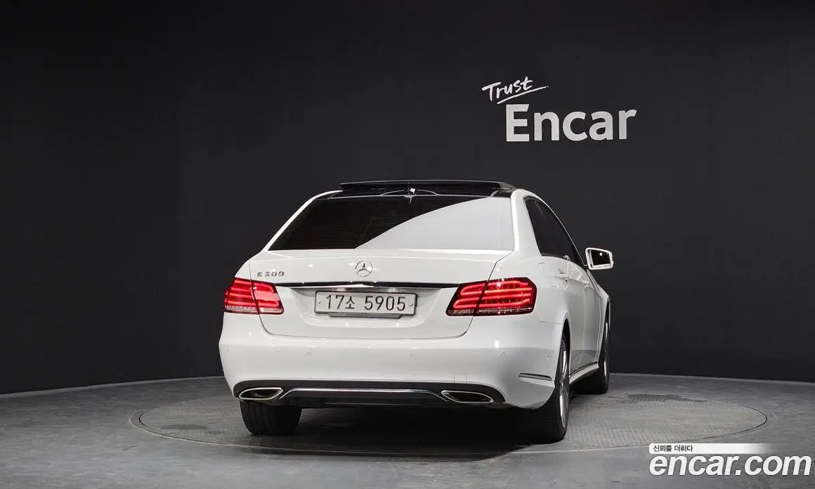Mercedes-Benz E-Class 2014 3.5 автомат (гидро), фото 4