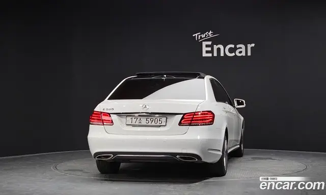 Mercedes-Benz E-Class 2014 3.5 автомат (гидро), миниатюра 4