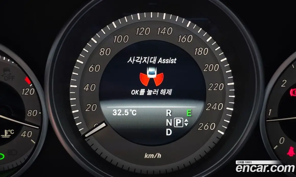 Mercedes-Benz E-Class 2014 2.1 автомат (гидро), фото 17