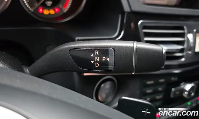 Mercedes-Benz E-Class 2014 2.1 автомат (гидро), миниатюра 9