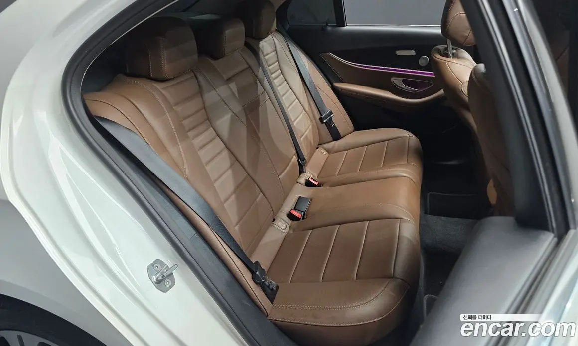 Mercedes-Benz E-Class 2018 2.0 автомат (гидро), фото 17