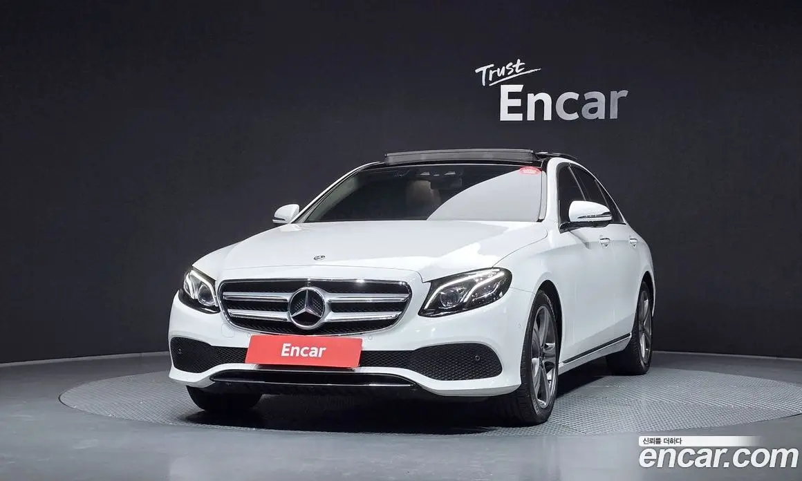Mercedes-Benz E-Class 2018 2.0 автомат (гидро), фото 3