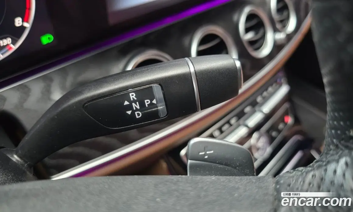 Mercedes-Benz E-Class 2018 2.0 автомат (гидро), фото 27