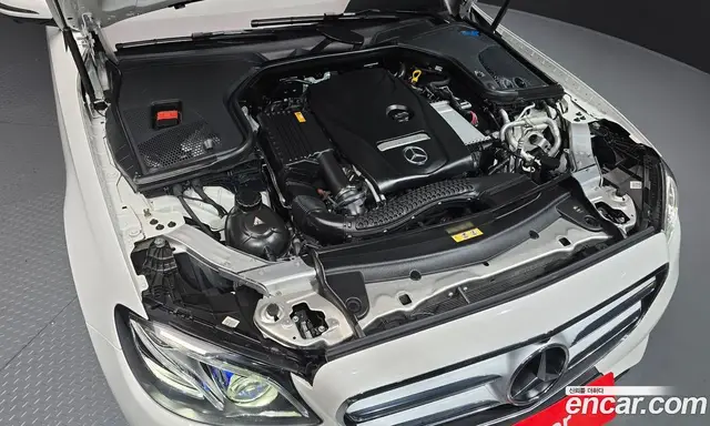 Mercedes-Benz E-Class 2018 2.0 автомат (гидро), миниатюра 6