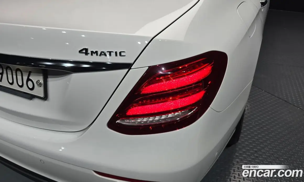 Mercedes-Benz E-Class 2018 2.0 автомат (гидро), фото 9
