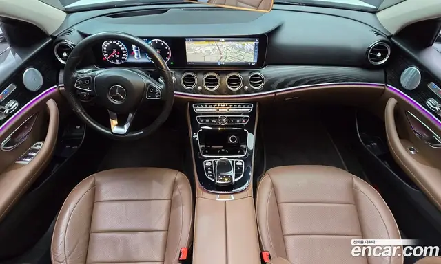 Mercedes-Benz E-Class 2018 2.0 автомат (гидро), миниатюра 10