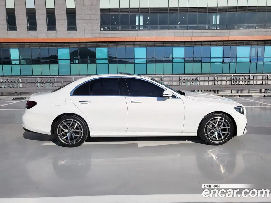 Mercedes-Benz E-Class 2021 1.9 автомат (гидро), фото 4