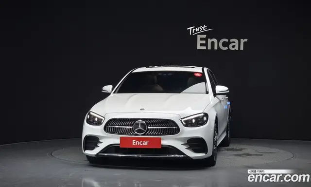 Mercedes-Benz E-Class 2021 1.9 автомат (гидро), миниатюра 3