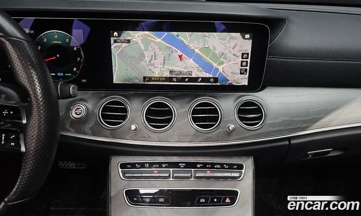 Mercedes-Benz E-Class 2022 2.0 автомат (гидро), фото 20