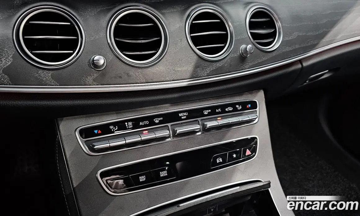 Mercedes-Benz E-Class 2022 2.0 автомат (гидро), фото 31