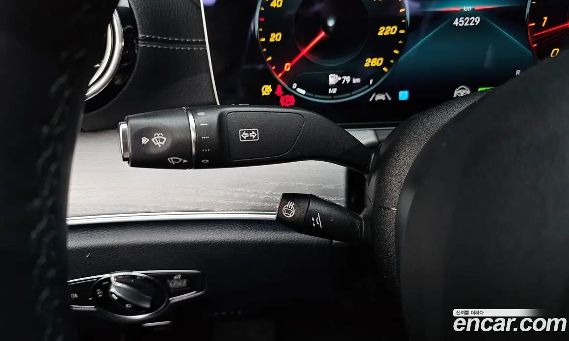 Mercedes-Benz E-Class 2022 2.0 автомат (гидро), фото 35