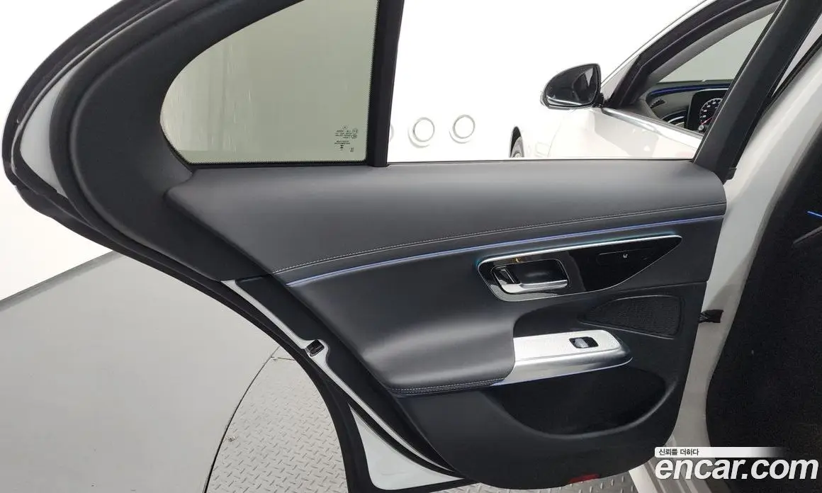 Mercedes-Benz E-Class 2024 2.0 автомат (гидро), фото 15