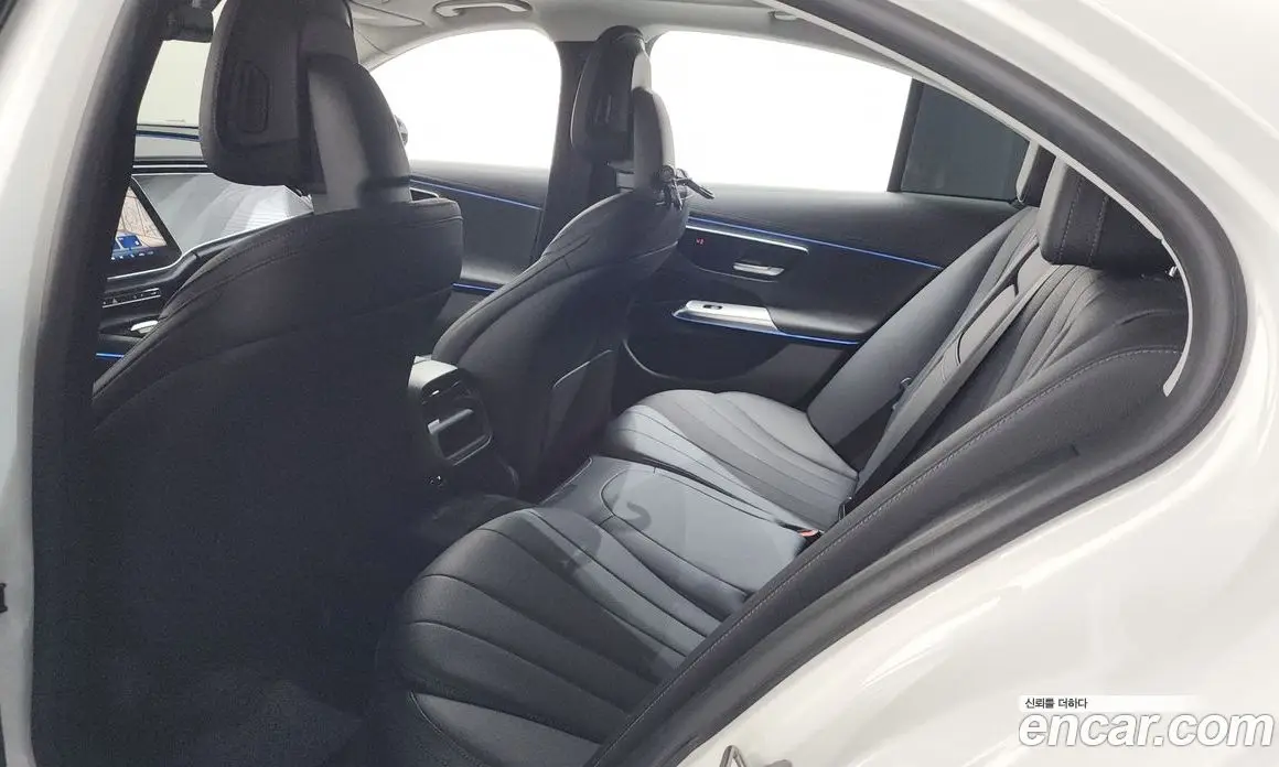 Mercedes-Benz E-Class 2024 2.0 автомат (гидро), фото 17