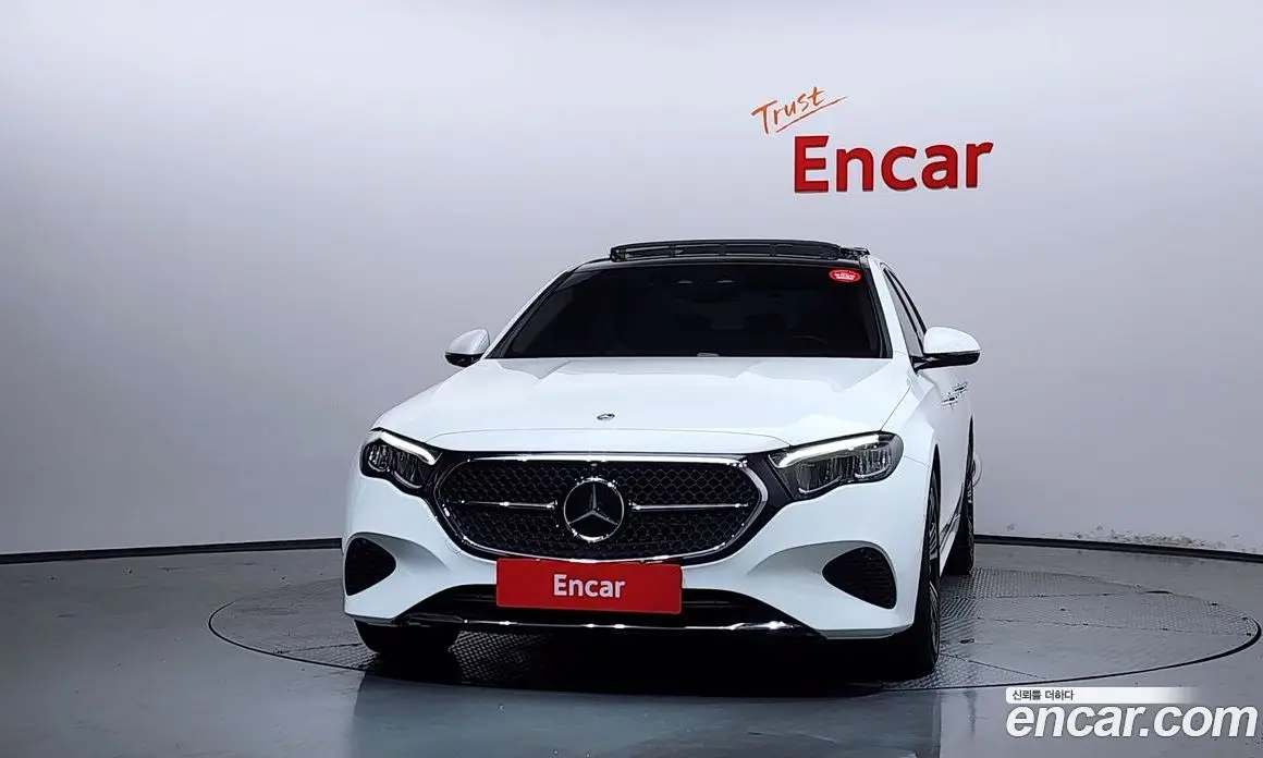 Mercedes-Benz E-Class 2024 2.0 автомат (гидро), фото 3