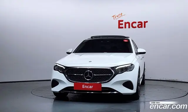 Mercedes-Benz E-Class 2024 2.0 автомат (гидро), миниатюра 3