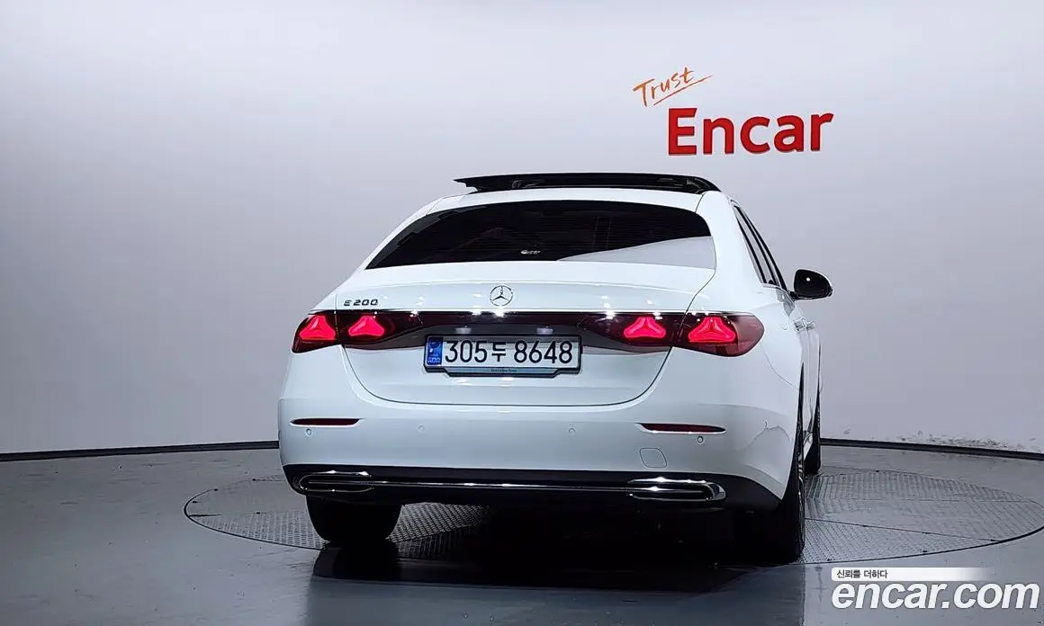 Mercedes-Benz E-Class 2024 2.0 автомат (гидро), фото 4