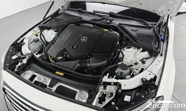 Mercedes-Benz E-Class 2025 2.0 автомат (гидро), миниатюра 6