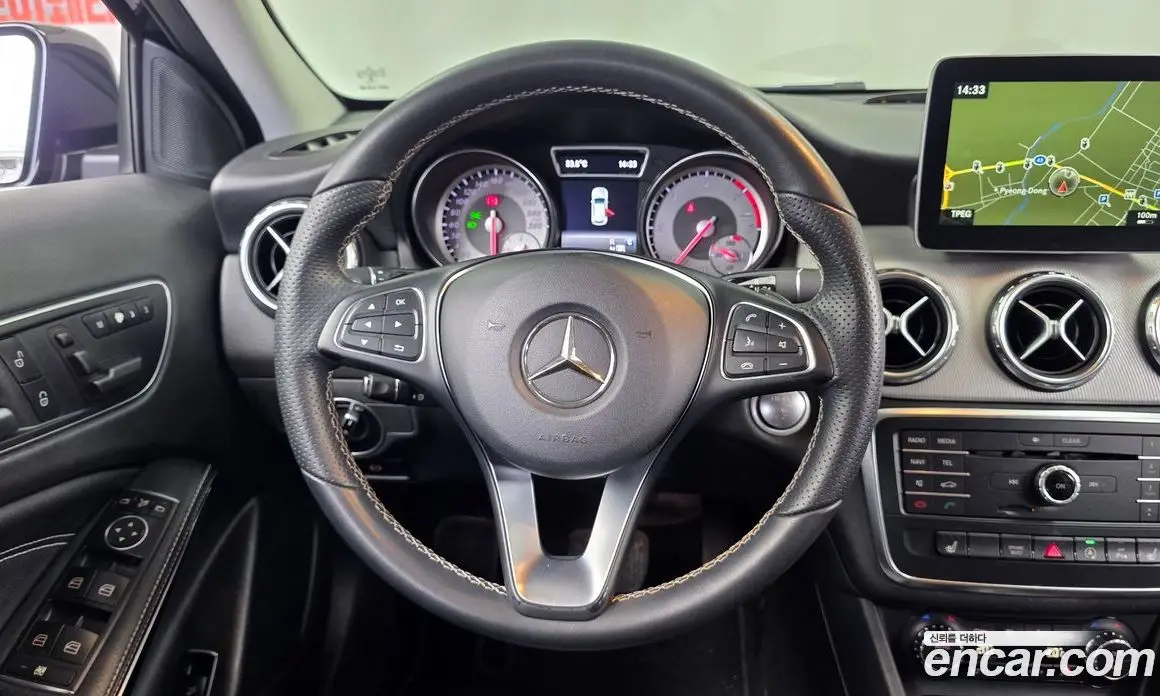Mercedes-Benz GLA-Class 2016 2.1 автомат (гидро), фото 13